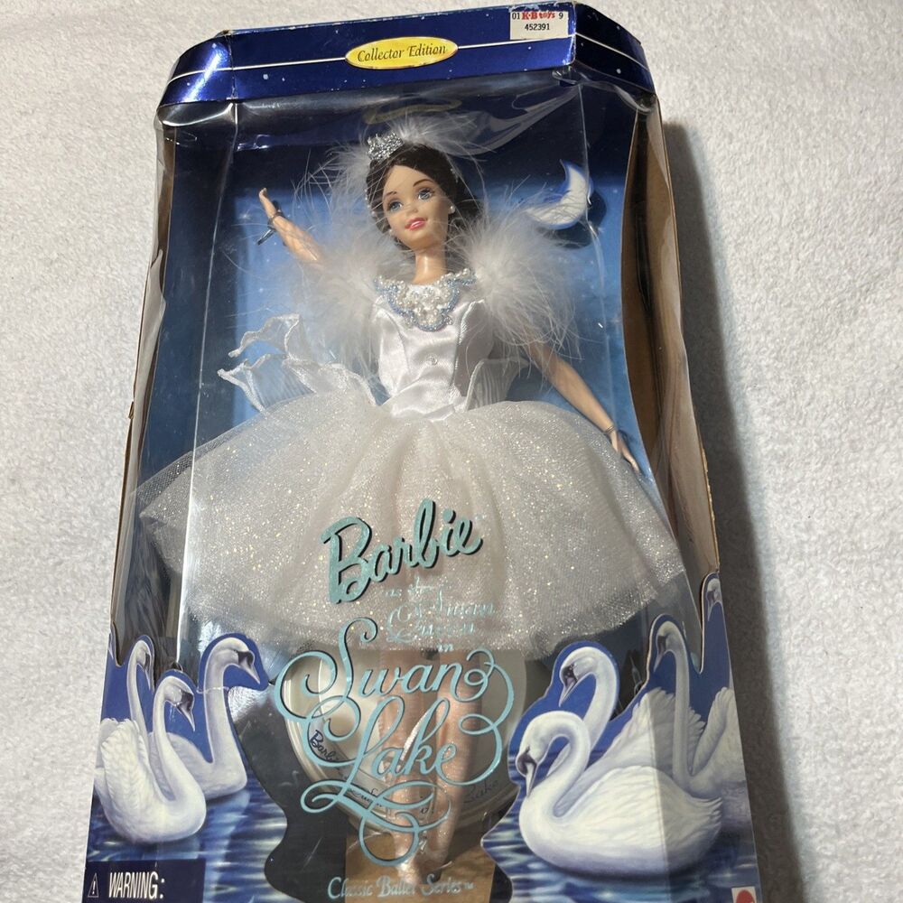 Vintage 1997  Barbie as the Swan Queen in Swan Lake NIB Collector Edition